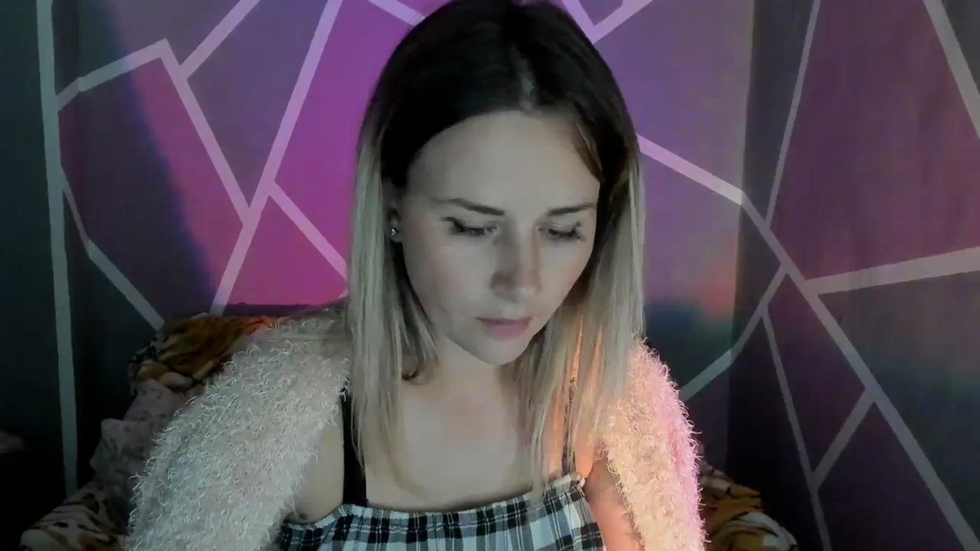 Gallery image thumbnail from UkrBeauty's myfreecams stream on, 09/24/2023, 16:08 image 16 of 20