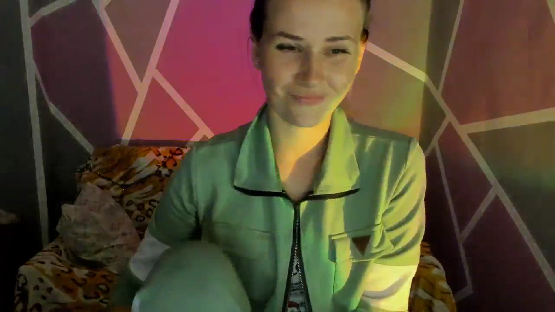 Gallery image thumbnail from UkrBeauty's myfreecams stream on, 09/26/2023, 17:31 image 15 of 20