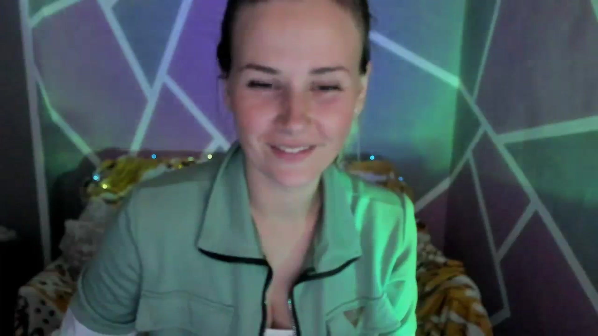 Gallery image thumbnail from UkrBeauty's myfreecams stream on, 09/26/2023, 17:31 image 18 of 20