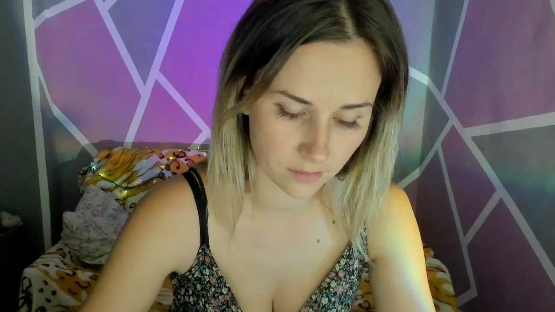Gallery image thumbnail from UkrBeauty's myfreecams stream on, 09/27/2023, 15:51 image 2 of 20