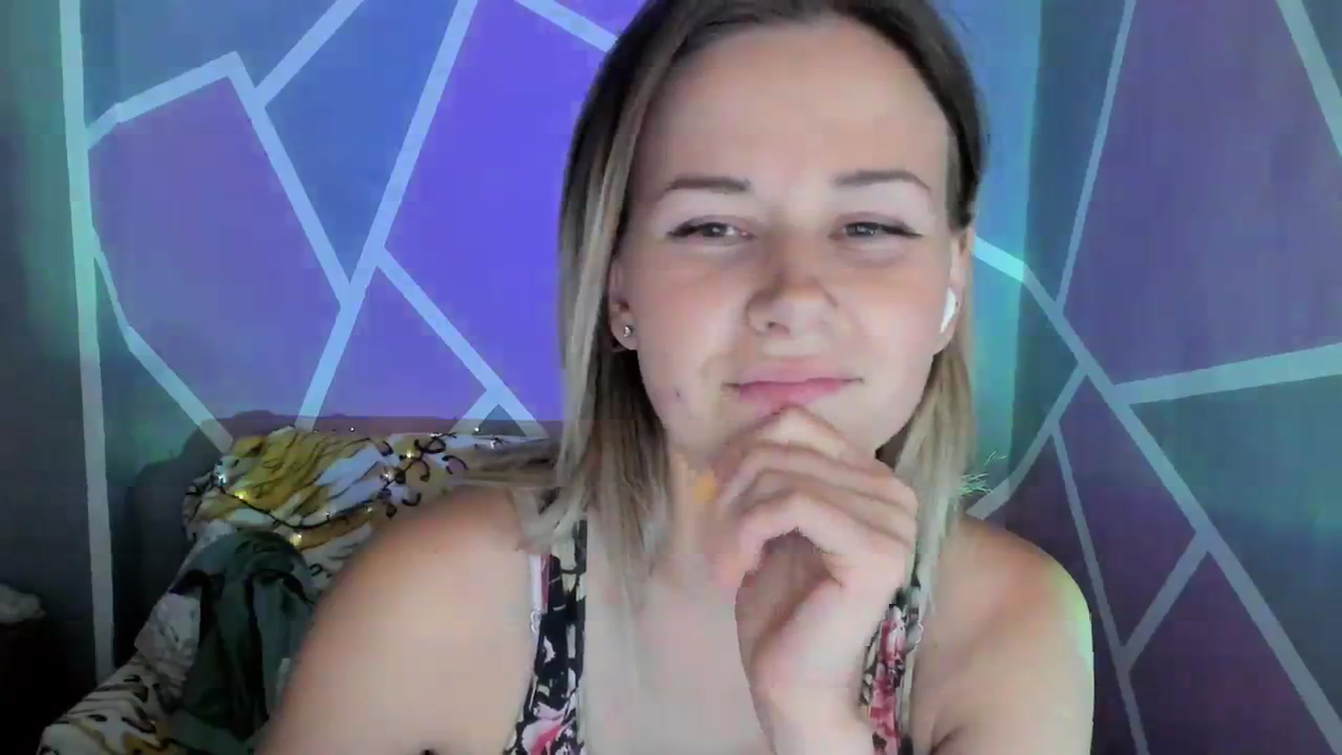 Gallery image thumbnail from UkrBeauty's myfreecams stream on, 09/28/2023, 16:23 image 5 of 20