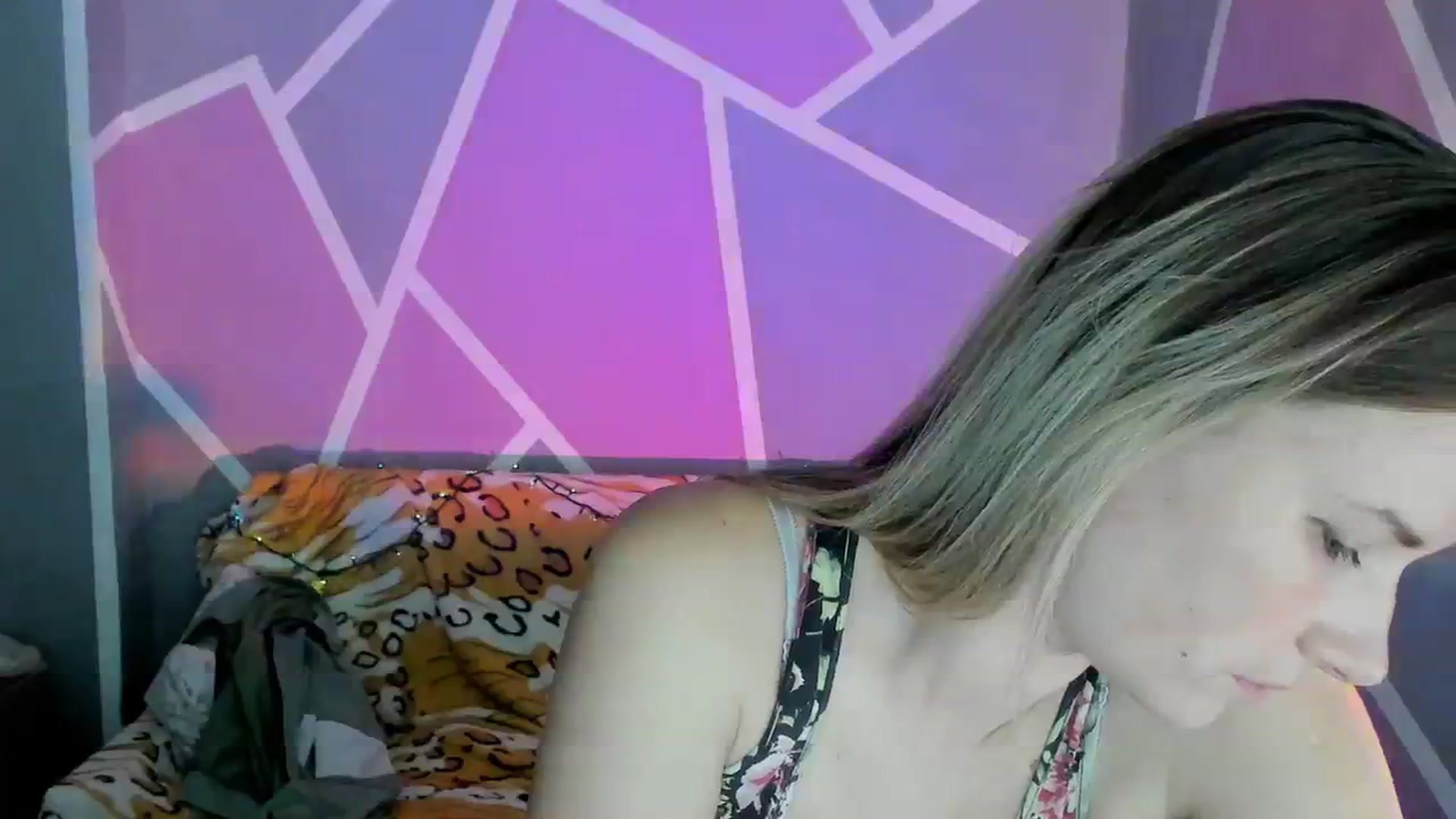 Gallery image thumbnail from UkrBeauty's myfreecams stream on, 09/28/2023, 16:23 image 18 of 20