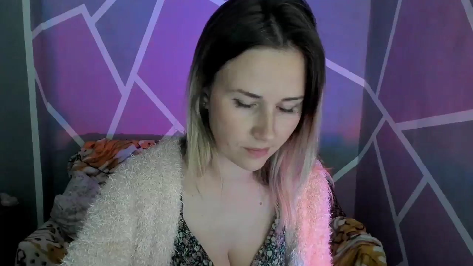 Gallery image thumbnail from UkrBeauty's myfreecams stream on, 10/02/2023, 15:57 image 11 of 20