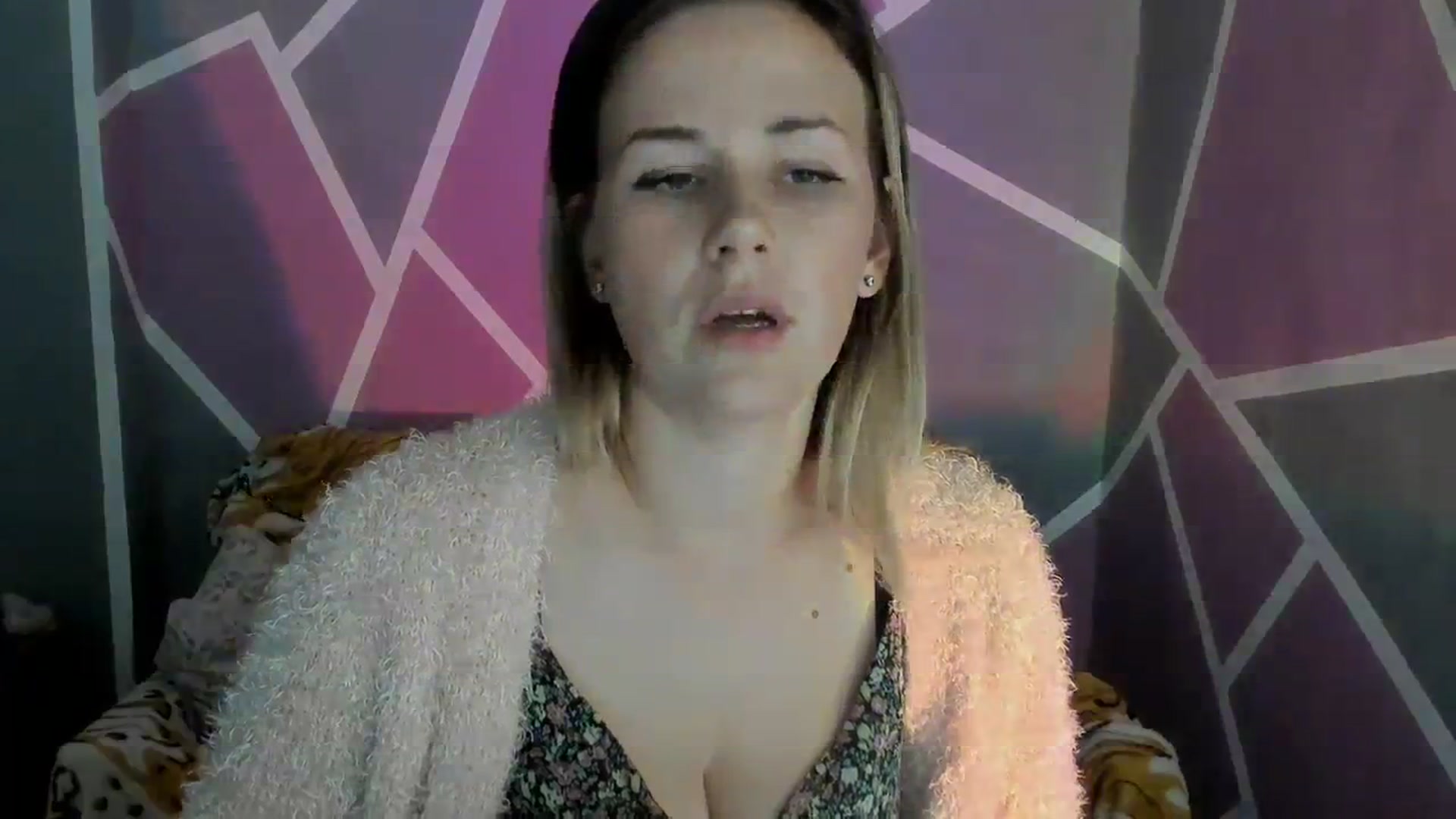 Gallery image thumbnail from UkrBeauty's myfreecams stream on, 10/02/2023, 15:57 image 6 of 20