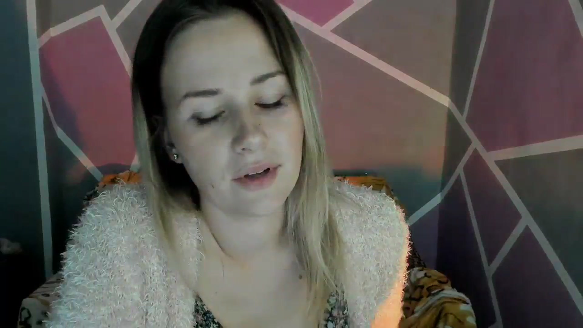 Gallery image thumbnail from UkrBeauty's myfreecams stream on, 10/02/2023, 15:57 image 13 of 20