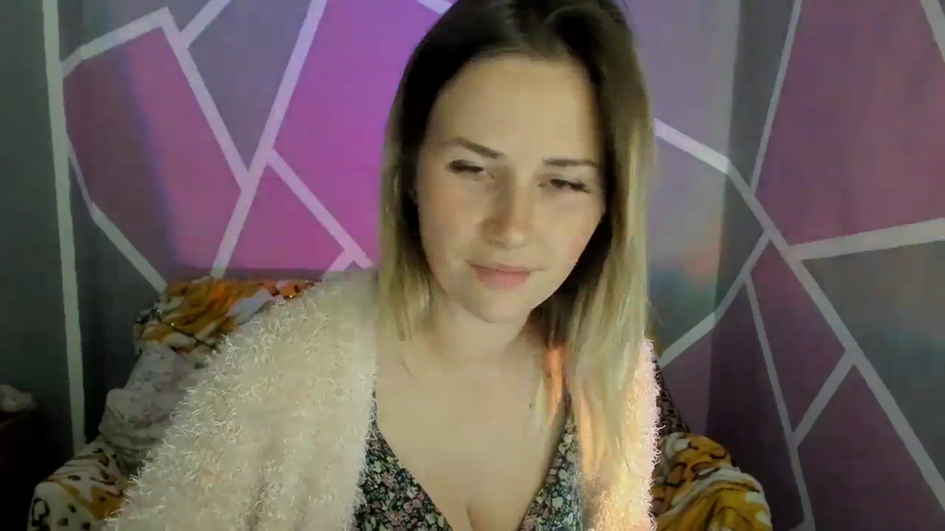 Gallery image thumbnail from UkrBeauty's myfreecams stream on, 10/02/2023, 15:57 image 10 of 20