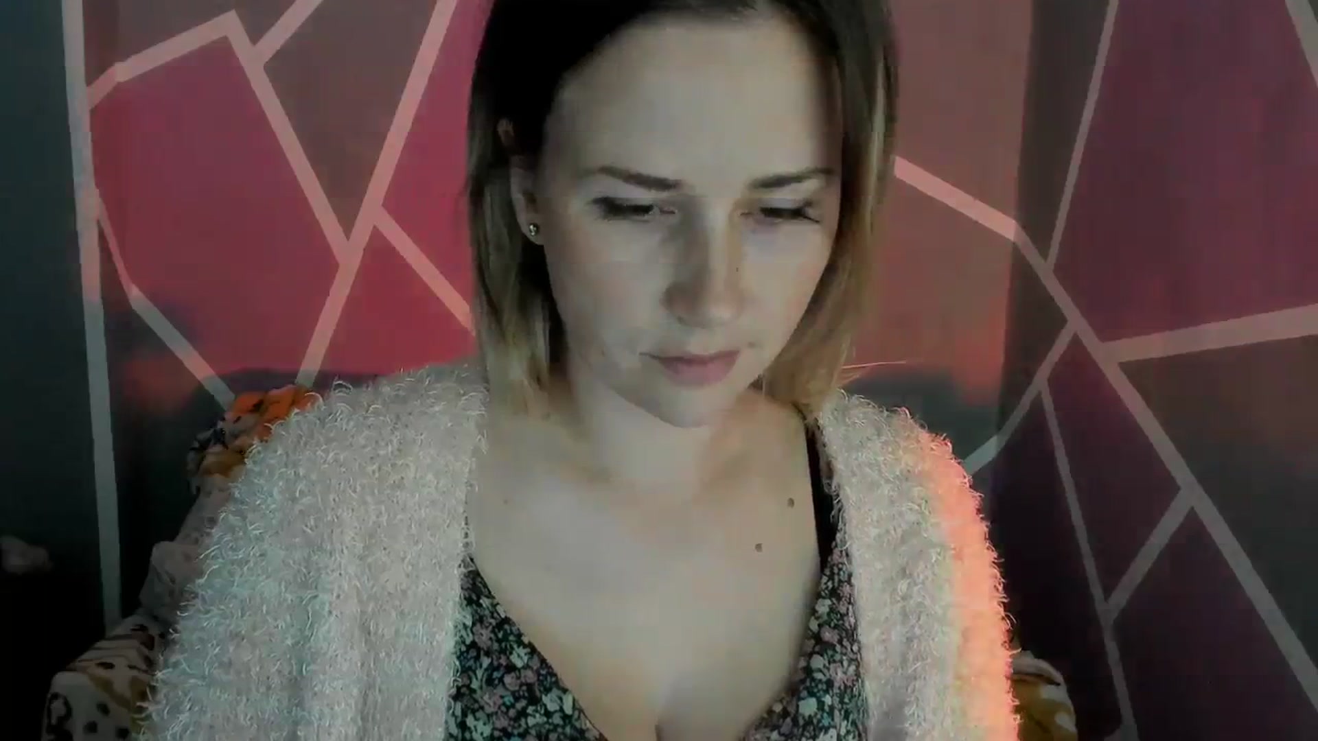 Gallery image thumbnail from UkrBeauty's myfreecams stream on, 10/02/2023, 15:57 image 4 of 20