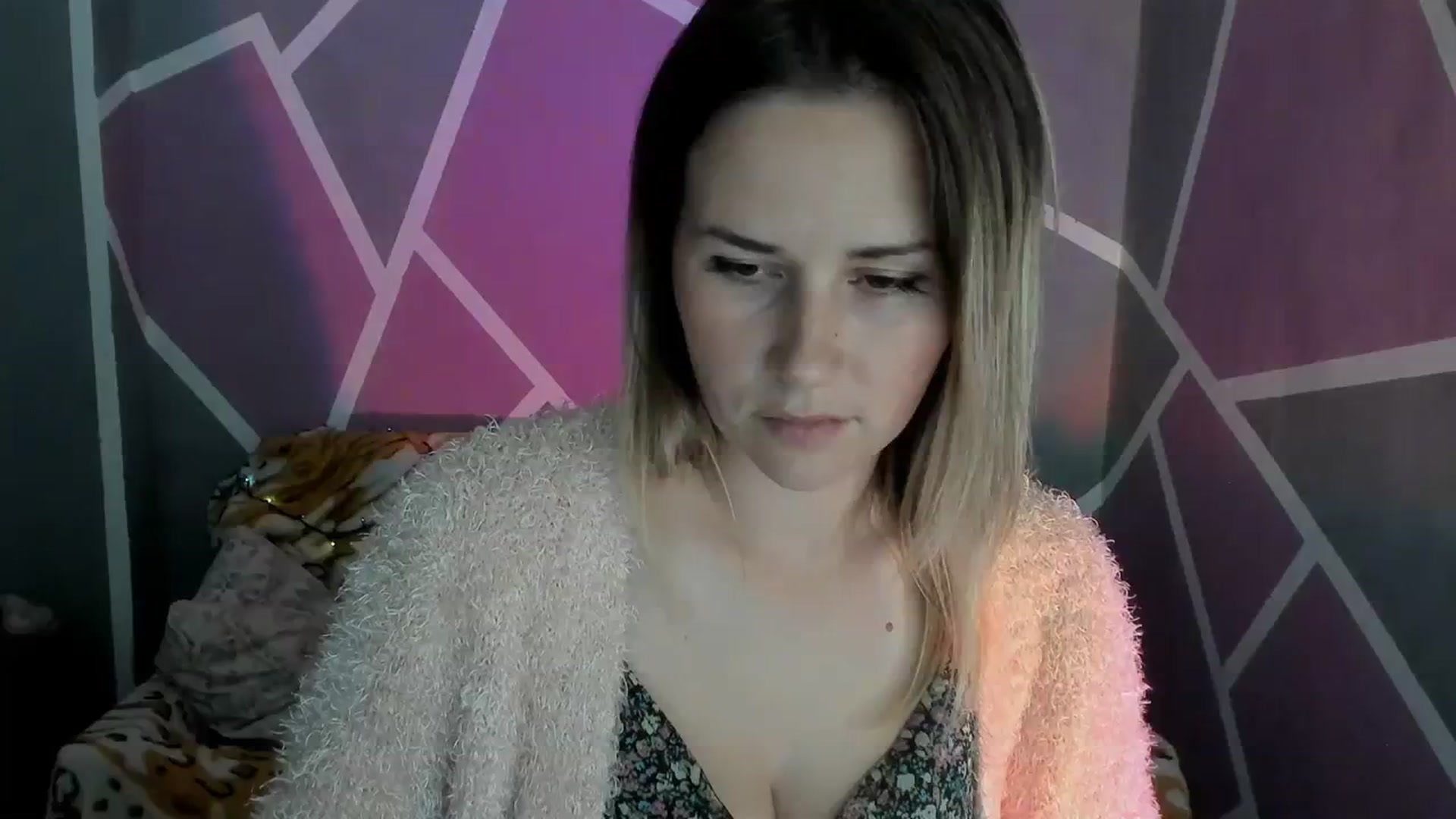 Gallery image thumbnail from UkrBeauty's myfreecams stream on, 10/02/2023, 15:57 image 15 of 20