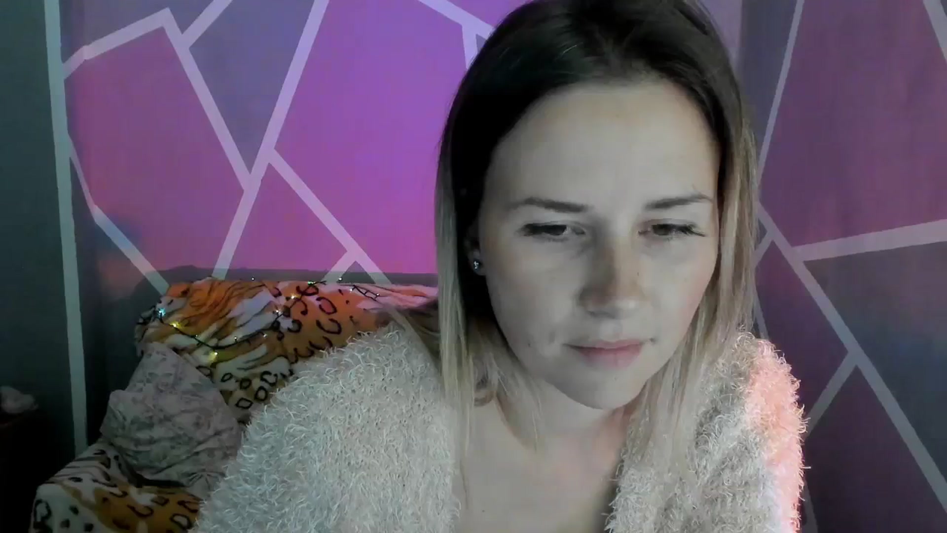 Gallery image thumbnail from UkrBeauty's myfreecams stream on, 10/02/2023, 16:52 image 15 of 20
