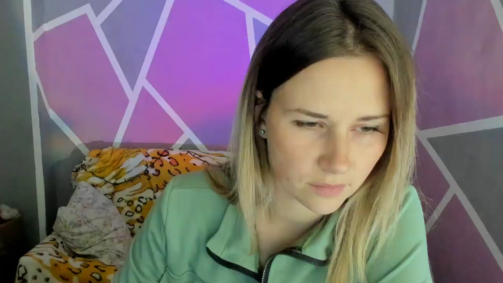 Gallery image thumbnail from UkrBeauty's myfreecams stream on, 10/04/2023, 16:34 image 9 of 20