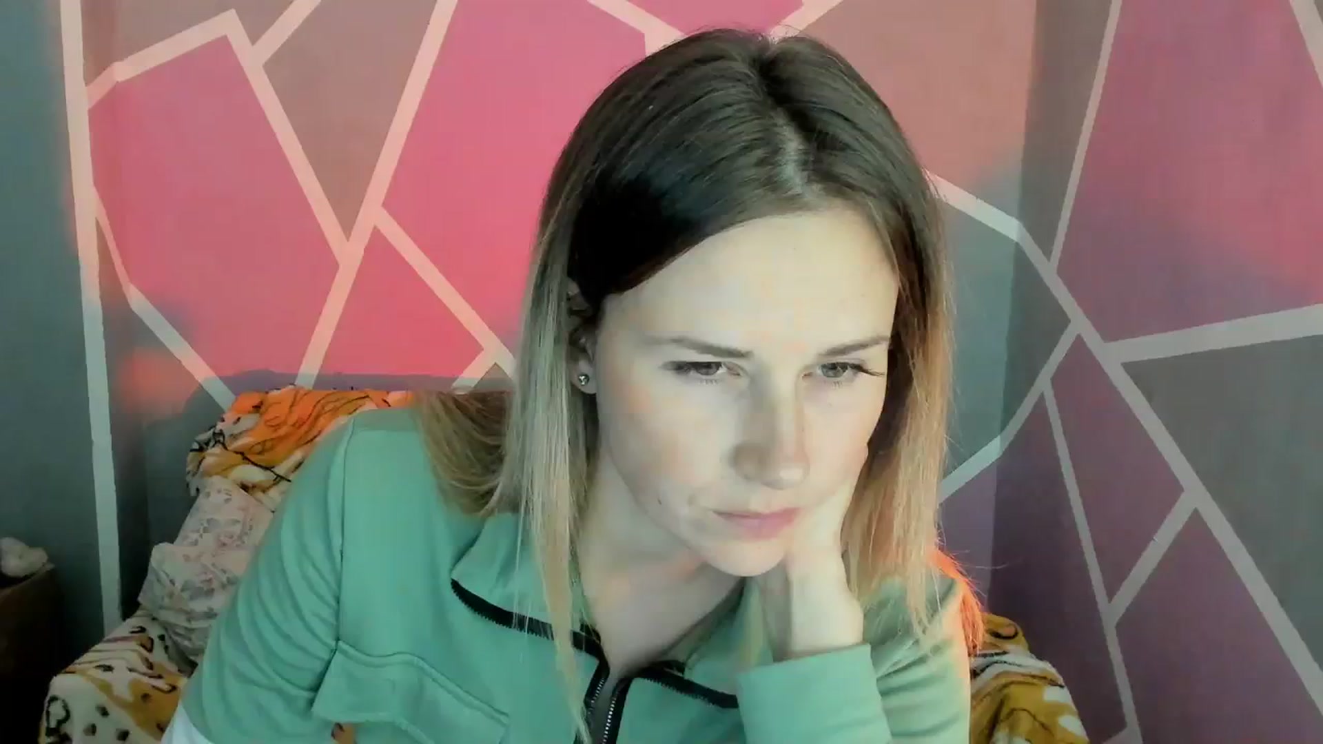 Gallery image thumbnail from UkrBeauty's myfreecams stream on, 10/04/2023, 16:34 image 11 of 20