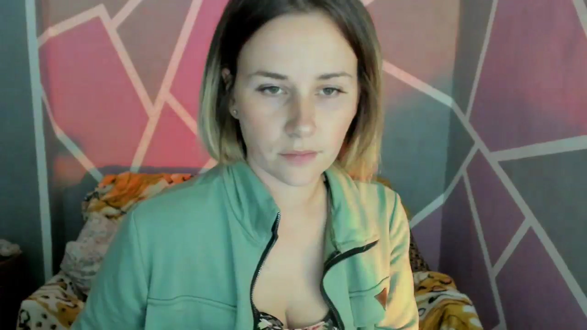 Gallery image thumbnail from UkrBeauty's myfreecams stream on, 10/04/2023, 18:21 image 4 of 20