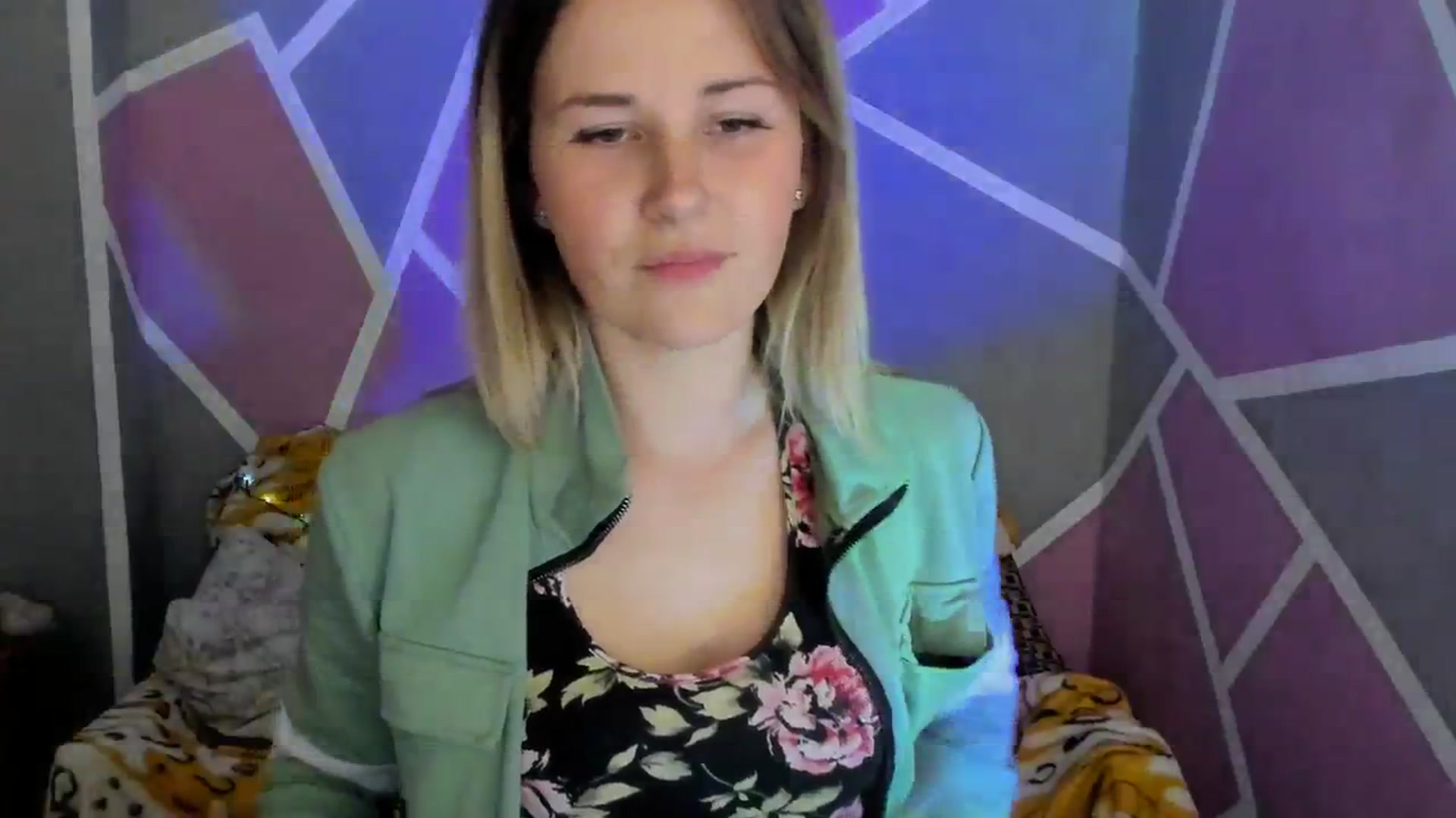 Gallery image thumbnail from UkrBeauty's myfreecams stream on, 10/04/2023, 18:21 image 20 of 20