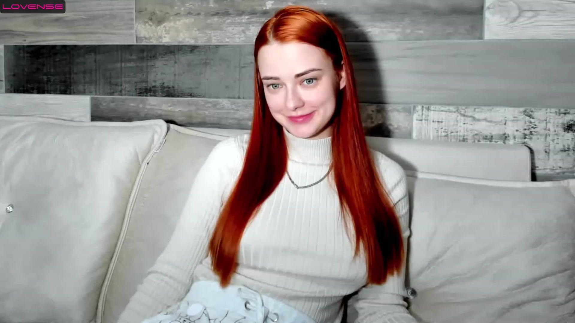 Gallery image thumbnail from UkrainianGlow's myfreecams stream on, 11/22/2022, 20:02 image 1 of 20