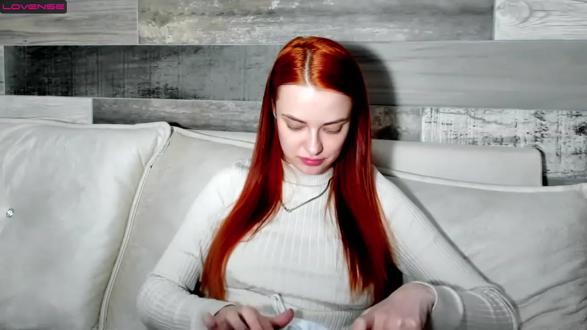 Gallery image thumbnail from UkrainianGlow's myfreecams stream on, 11/22/2022, 20:02 image 12 of 20