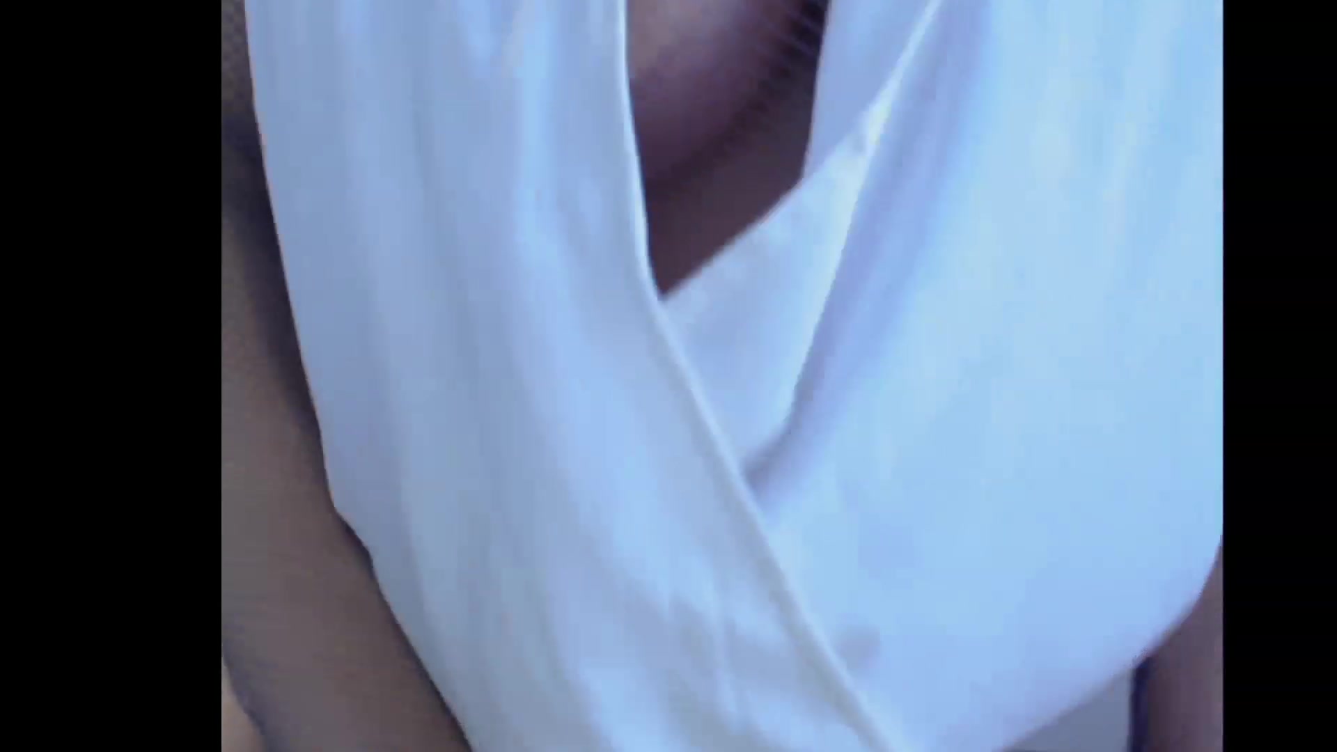 Gallery image thumbnail from Ukrainka1's myfreecams stream on, 12/02/2022, 09:43 image 16 of 20