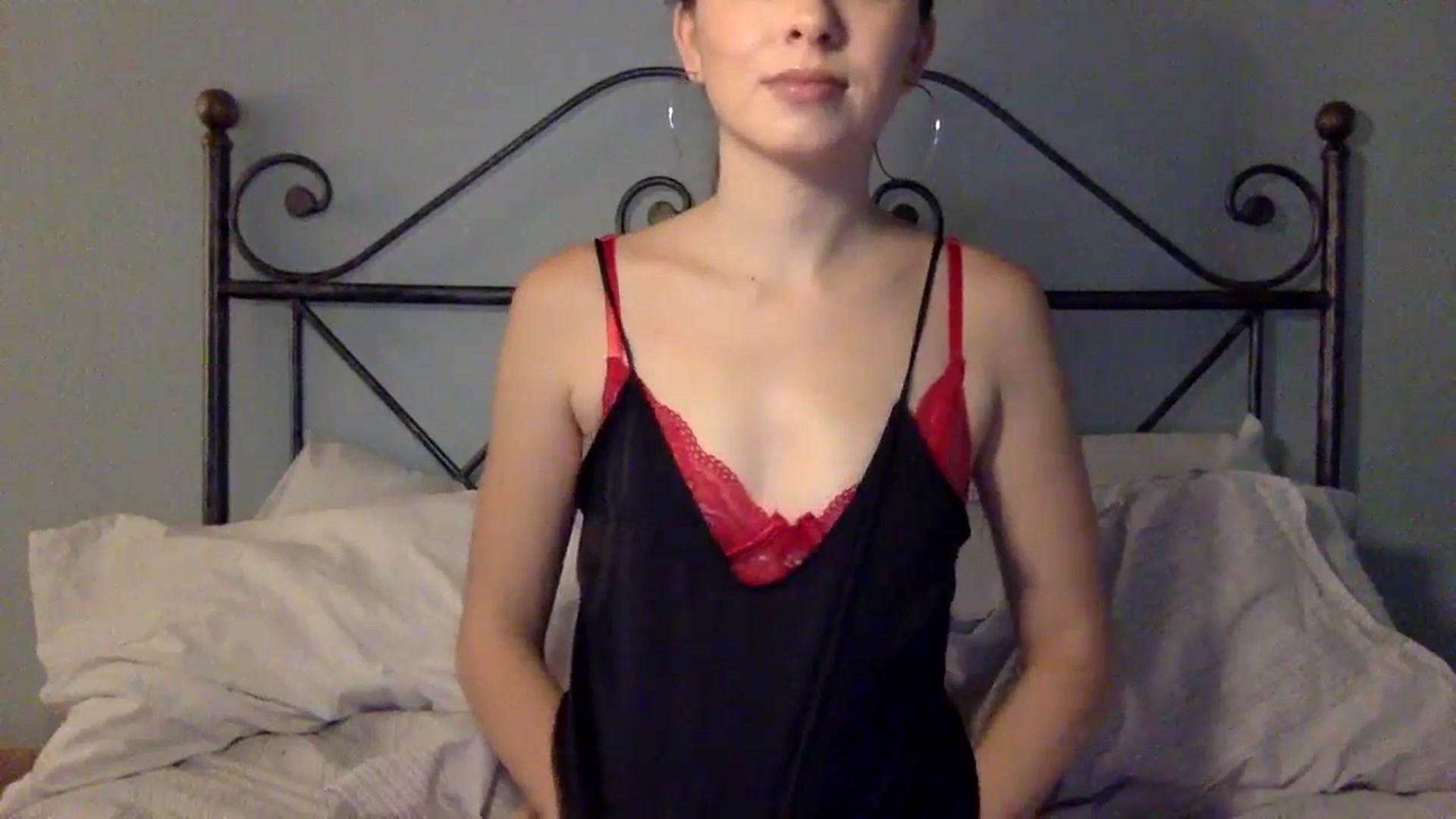 Gallery image thumbnail from Unf0rgettable's myfreecams stream on, 12/16/2023, 18:25 image 8 of 20