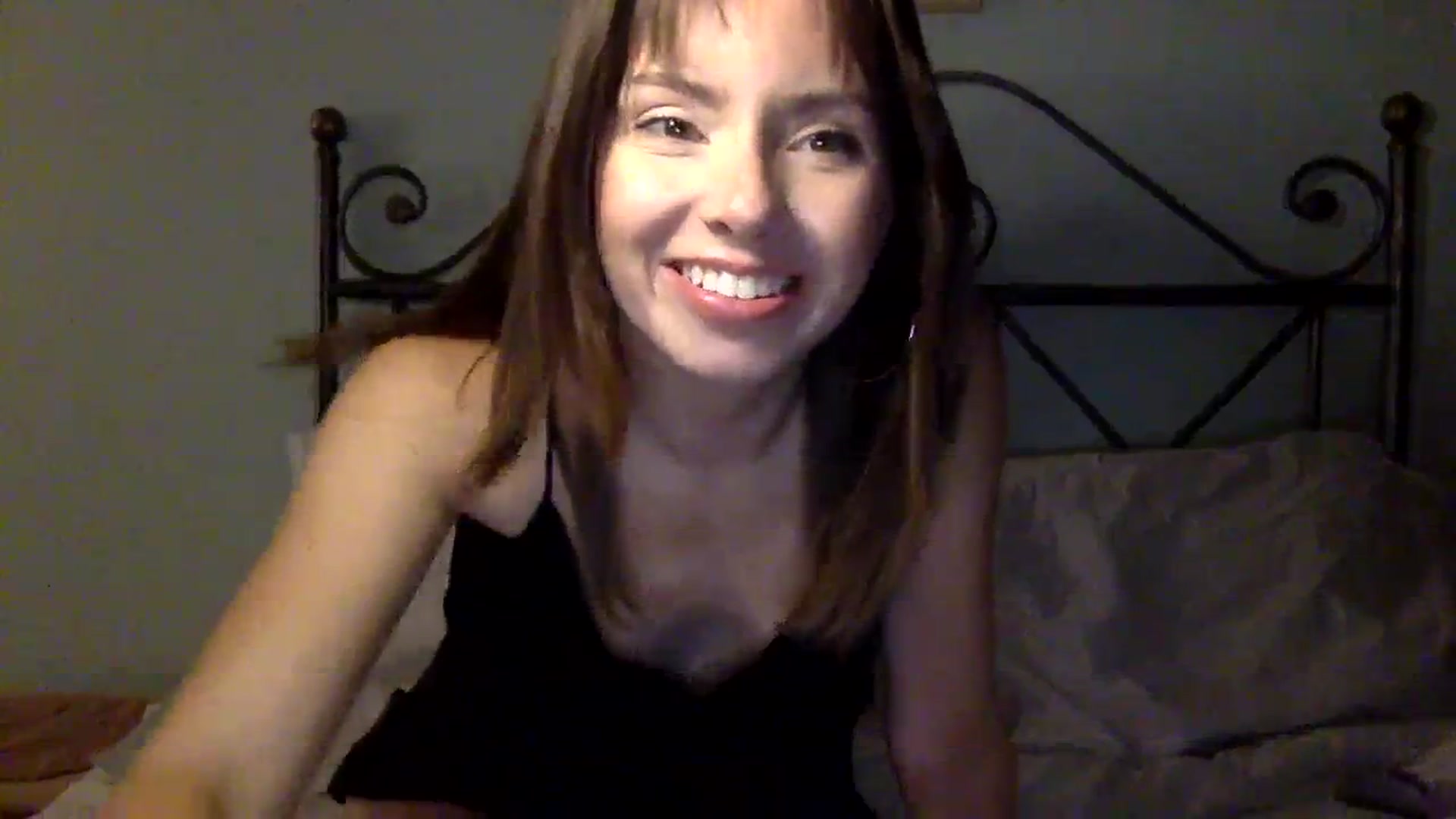 Gallery image thumbnail from Unf0rgettable's myfreecams stream on, 12/20/2023, 02:46 image 5 of 20