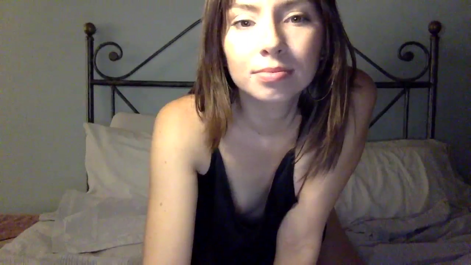 Gallery image thumbnail from Unf0rgettable's myfreecams stream on, 12/20/2023, 02:46 image 15 of 20