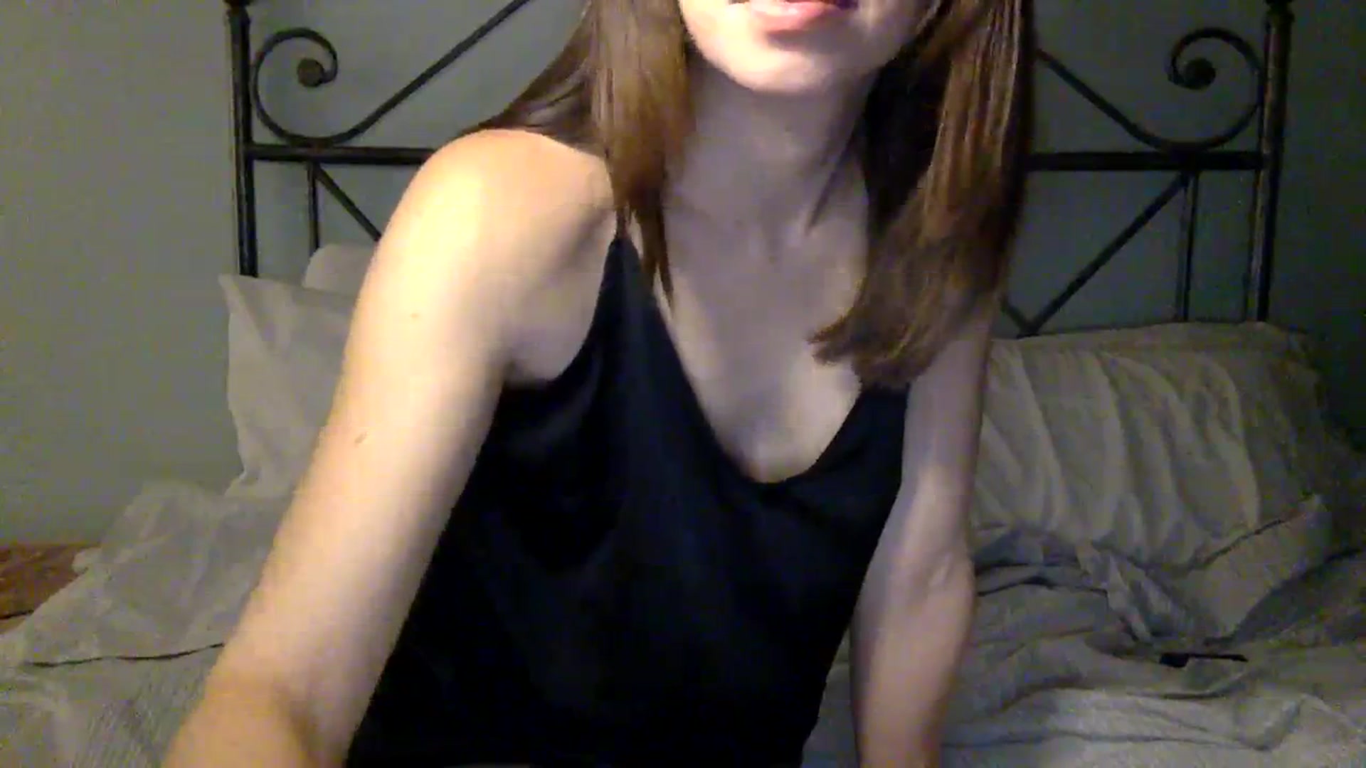 Gallery image thumbnail from Unf0rgettable's myfreecams stream on, 12/20/2023, 02:46 image 13 of 20