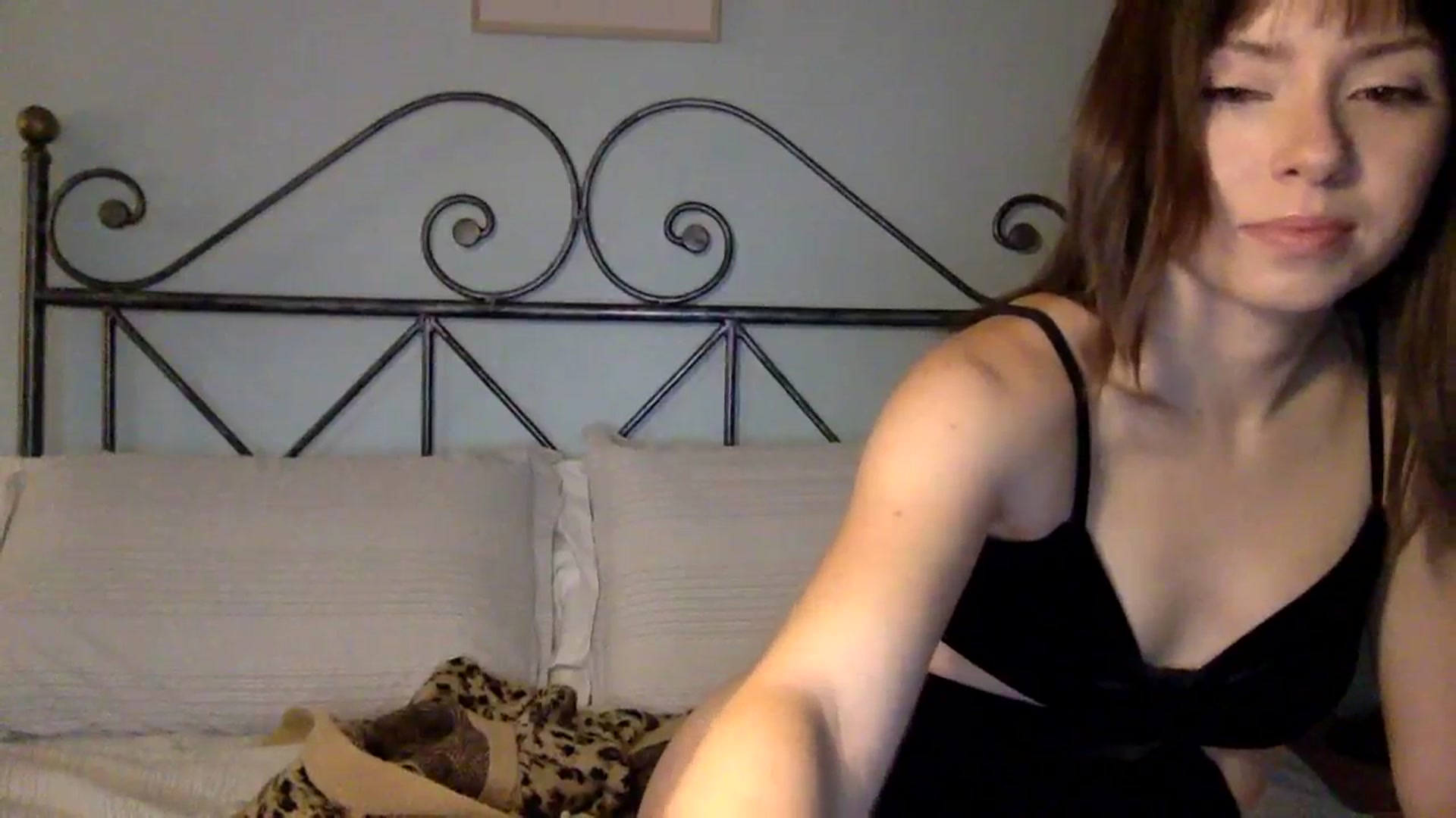 Gallery image thumbnail from Unf0rgettable's myfreecams stream on, 12/24/2023, 22:23 image 3 of 20