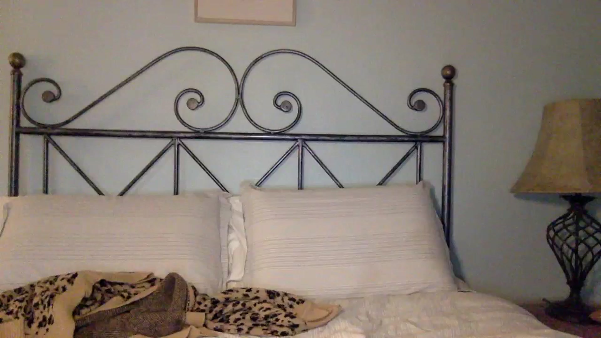Gallery image thumbnail from Unf0rgettable's myfreecams stream on, 12/24/2023, 22:23 image 5 of 20