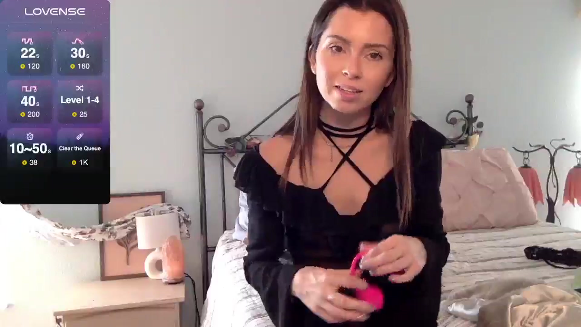 Gallery image thumbnail from Unf0rgettable's myfreecams stream on, 11/24/2024, 19:27 image 14 of 20