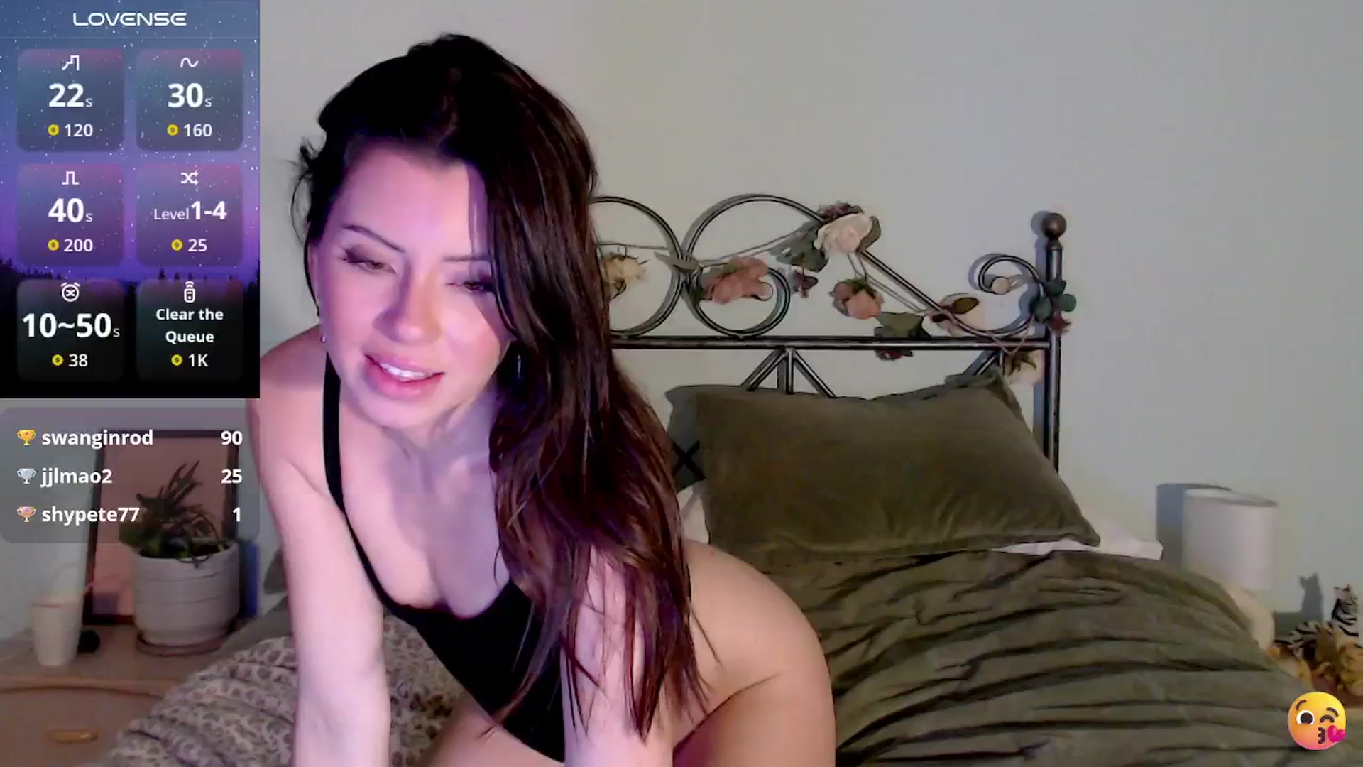 Gallery image thumbnail from Unf0rgettable's myfreecams stream on, 12/21/2025, 04:45 image 9 of 20