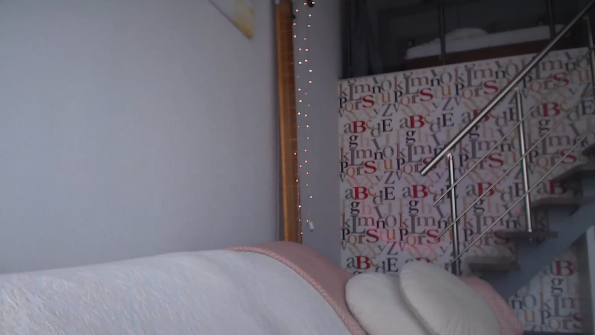 Gallery image thumbnail from Unhappy_one's myfreecams stream on, 03/16/2024, 13:47 image 1 of 20