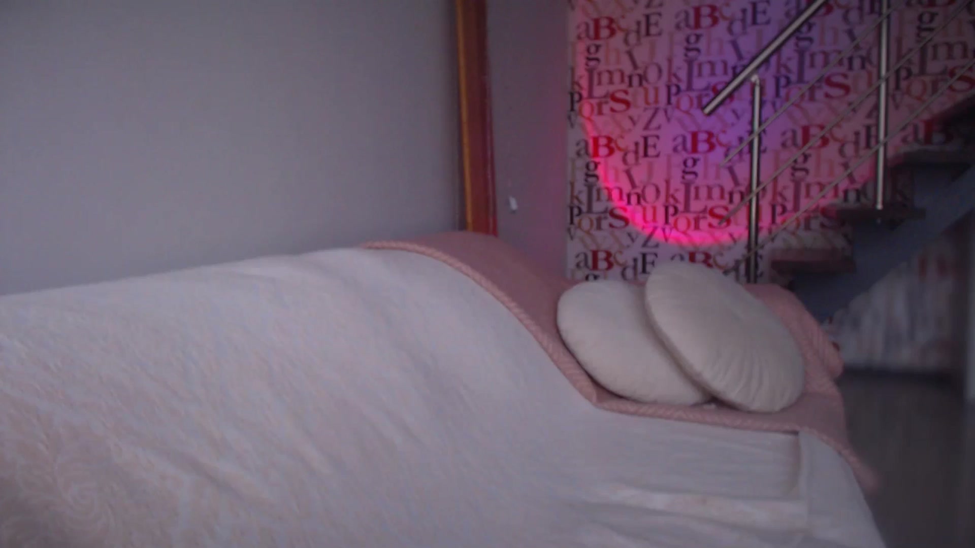 Gallery image thumbnail from Unhappy_one's myfreecams stream on, 03/16/2024, 16:21 image 5 of 20