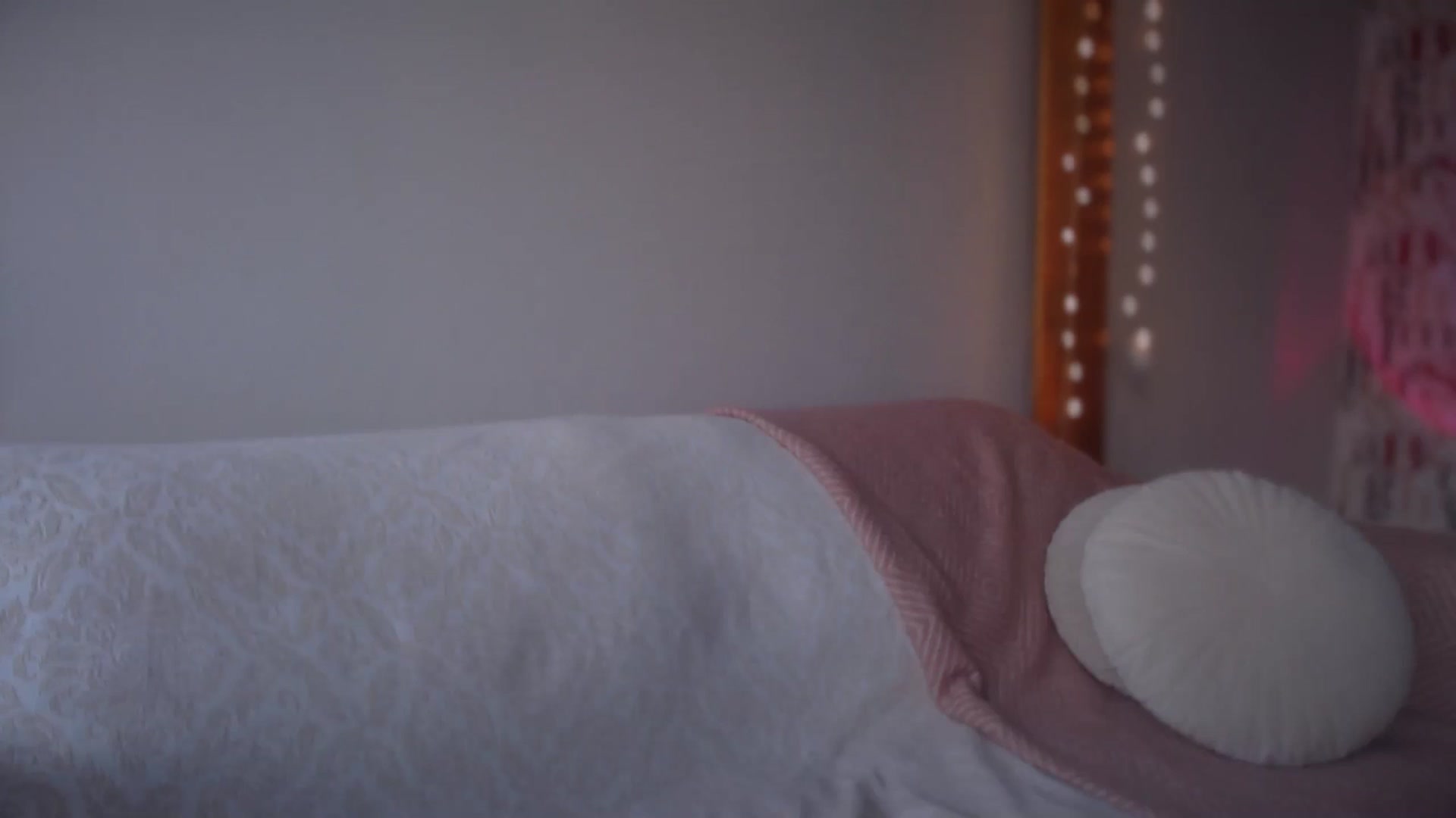 Gallery image thumbnail from Unhappy_one's myfreecams stream on, 03/26/2024, 16:59 image 10 of 20