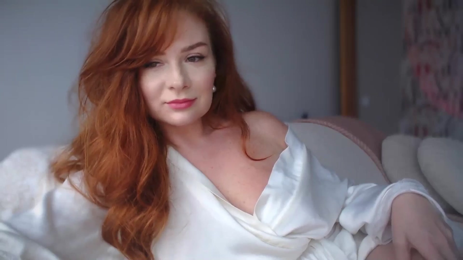 Gallery image thumbnail from Unhappy_one's myfreecams stream on, 04/22/2024, 12:40 image 12 of 20