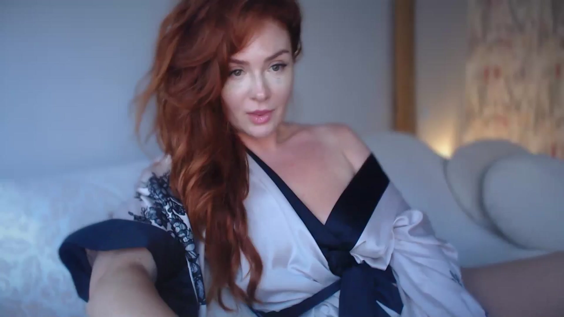Gallery image thumbnail from Unhappy_one's myfreecams stream on, 07/13/2024, 15:53 image 13 of 20