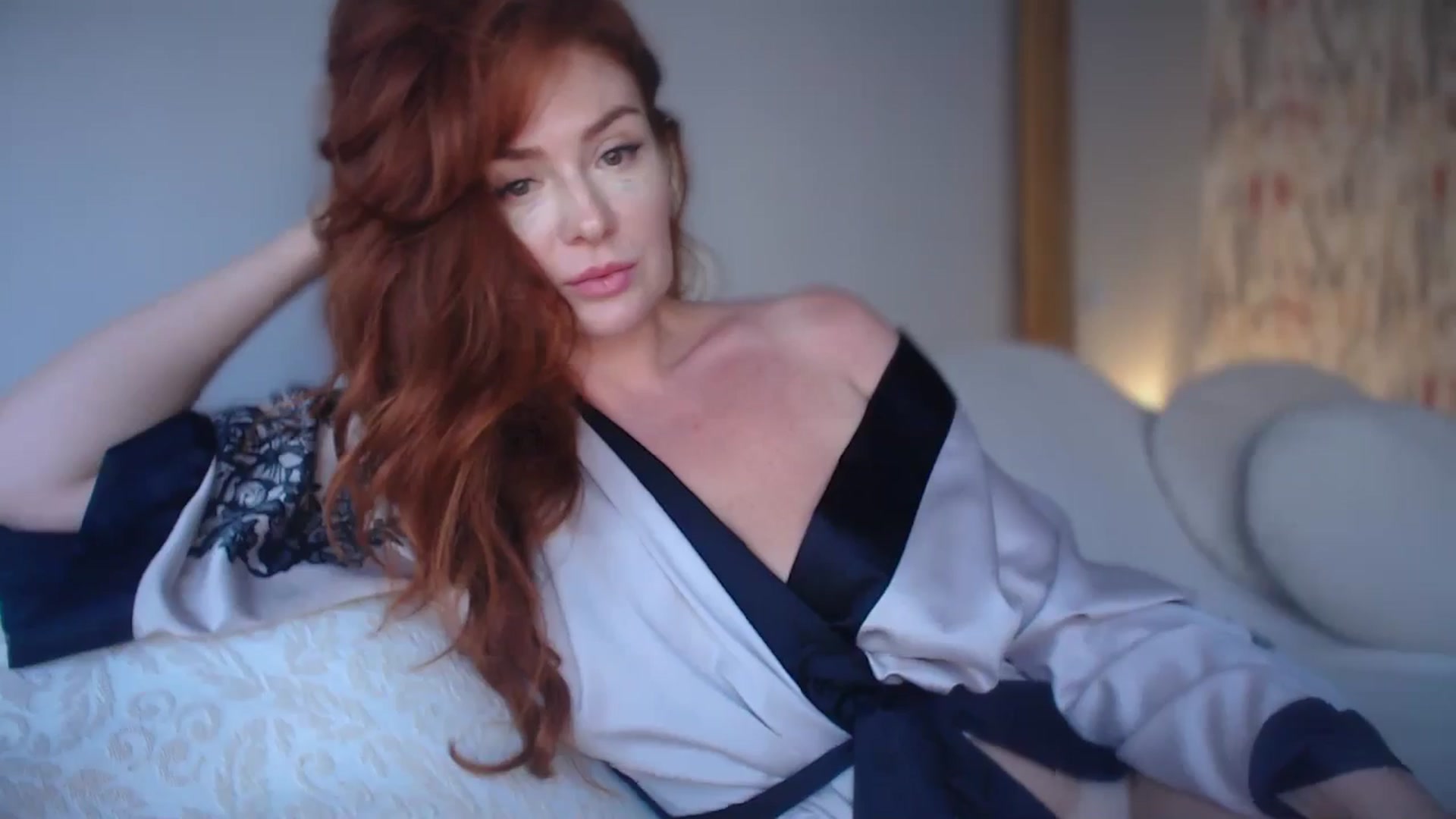 Gallery image thumbnail from Unhappy_one's myfreecams stream on, 07/13/2024, 15:53 image 10 of 20