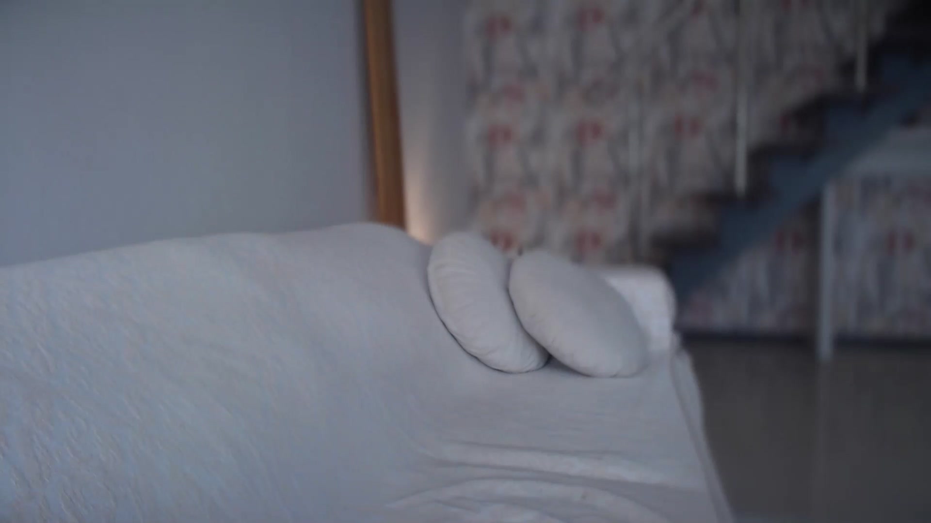 Gallery image thumbnail from Unhappy_one's myfreecams stream on, 08/30/2024, 12:20 image 5 of 20