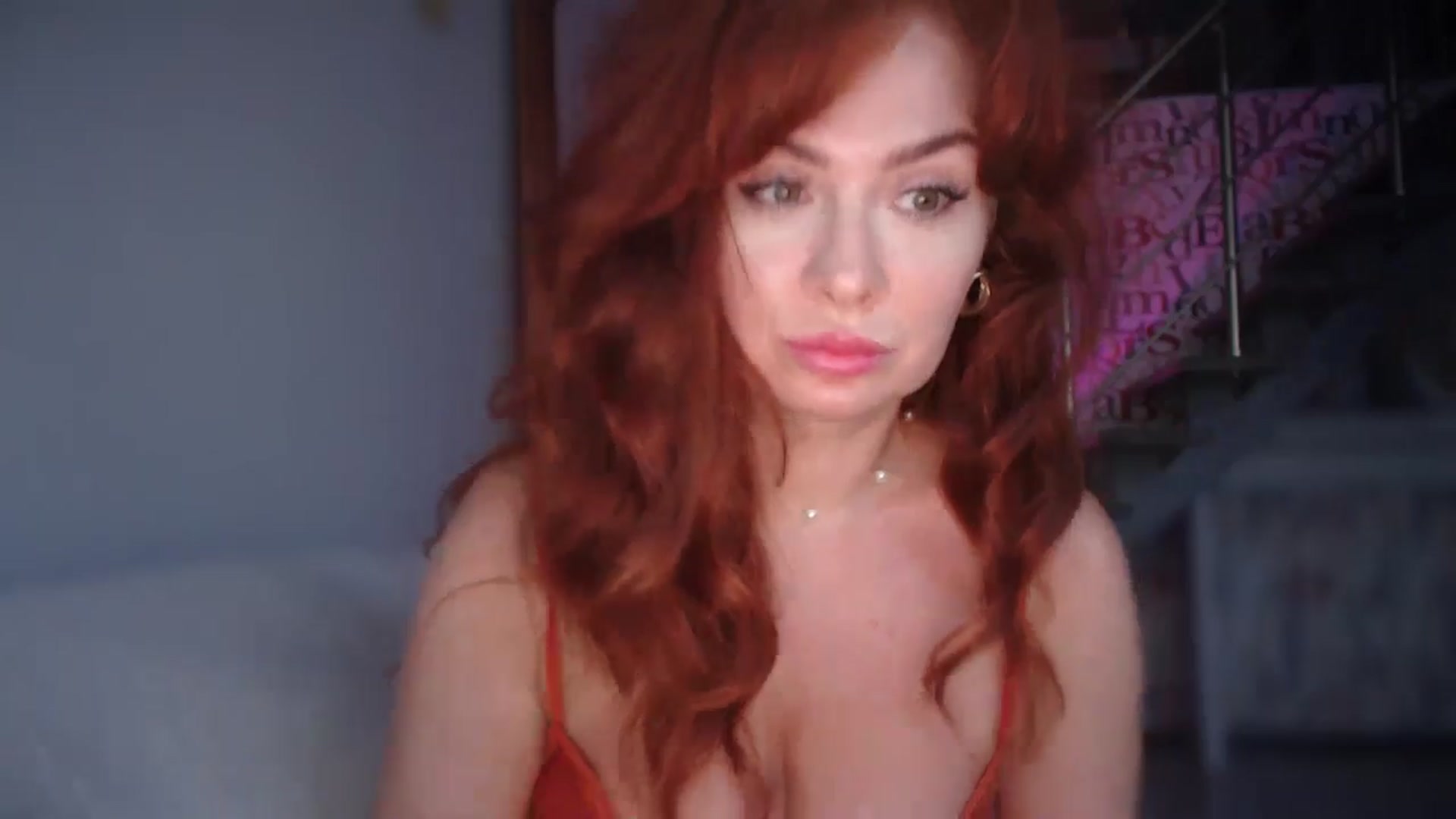 Gallery image thumbnail from Unhappy_one's myfreecams stream on, 09/17/2024, 15:57 image 20 of 20