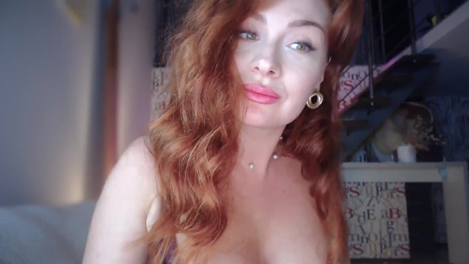 Gallery image thumbnail from Unhappy_one's myfreecams stream on, 09/27/2024, 16:09 image 17 of 20