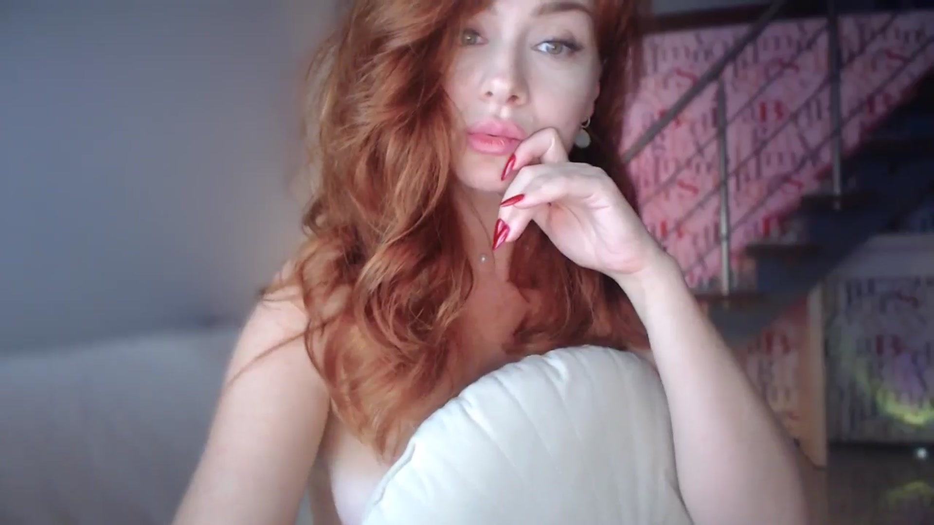 Gallery image thumbnail from Unhappy_one's myfreecams stream on, 09/28/2024, 16:44 image 12 of 20