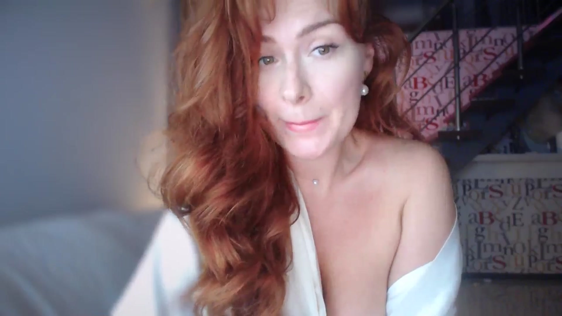 Gallery image thumbnail from Unhappy_one's myfreecams stream on, 09/29/2024, 16:40 image 12 of 20