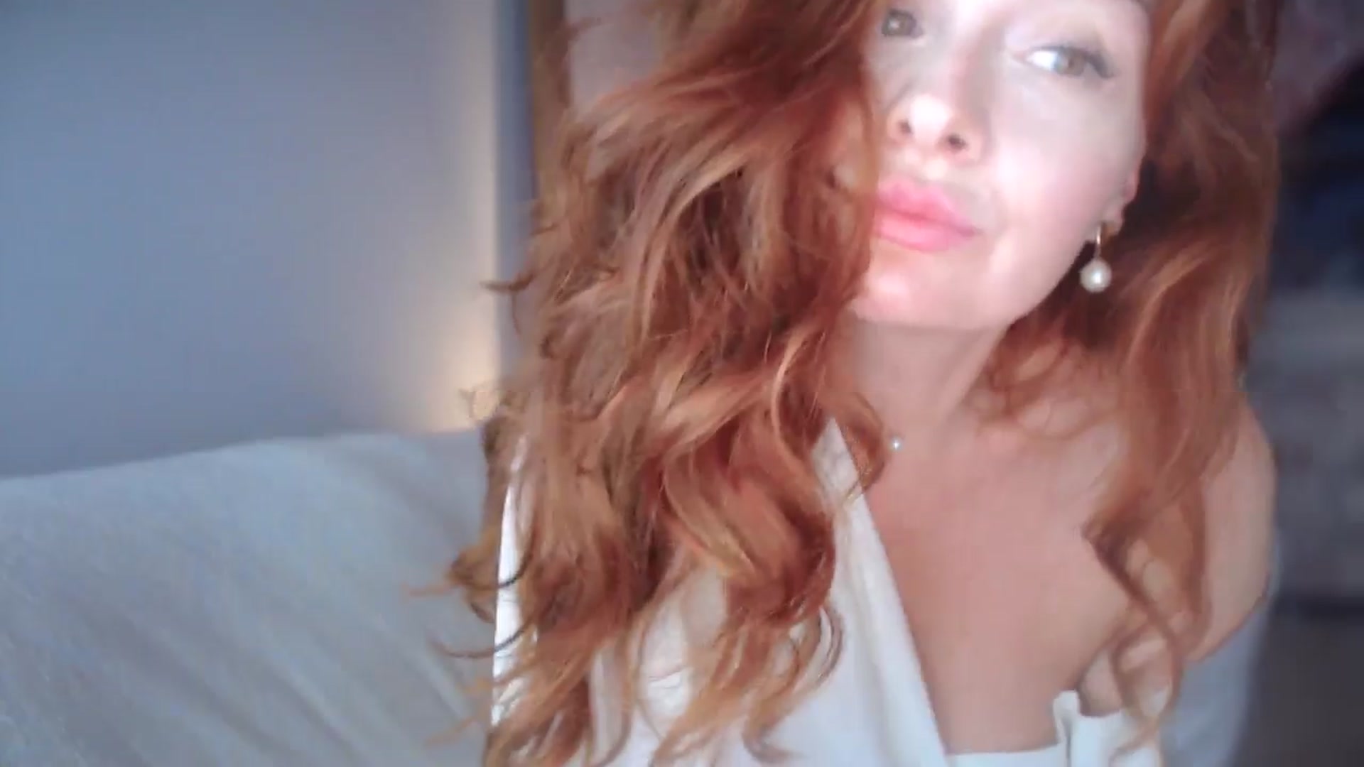 Gallery image thumbnail from Unhappy_one's myfreecams stream on, 09/29/2024, 16:40 image 5 of 20