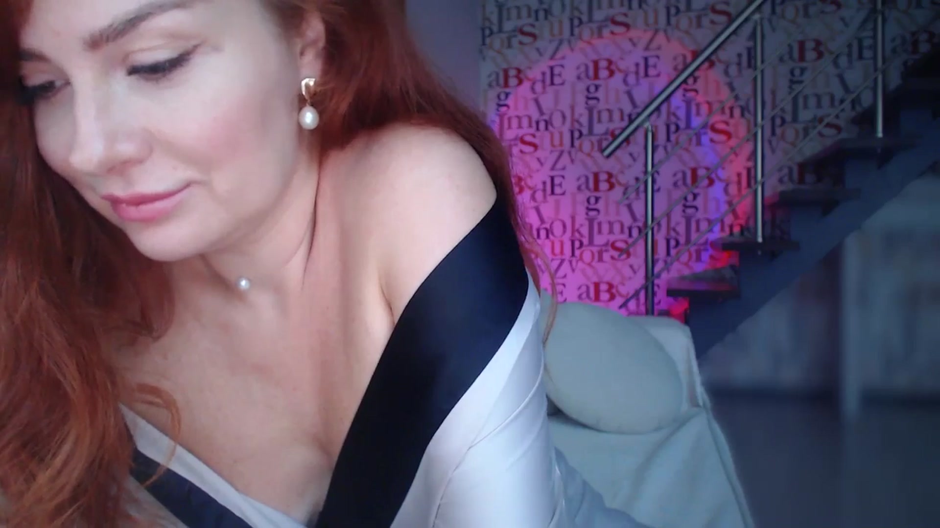 Gallery image thumbnail from Unhappy_one's myfreecams stream on, 10/06/2024, 14:25 image 9 of 20