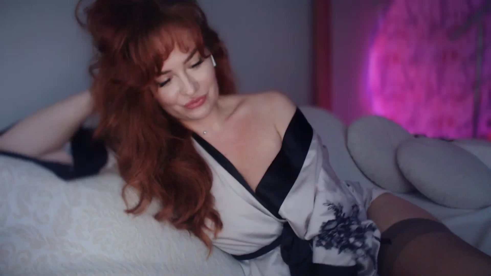 Gallery image thumbnail from Unhappy_one's myfreecams stream on, 10/06/2024, 15:15 image 12 of 20