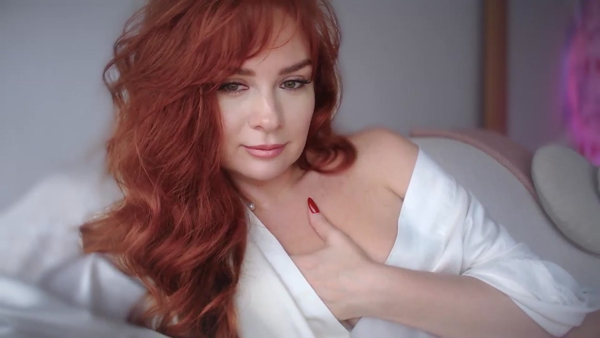 Gallery image thumbnail from Unhappy_one's myfreecams stream on, 10/13/2024, 14:26 image 9 of 20
