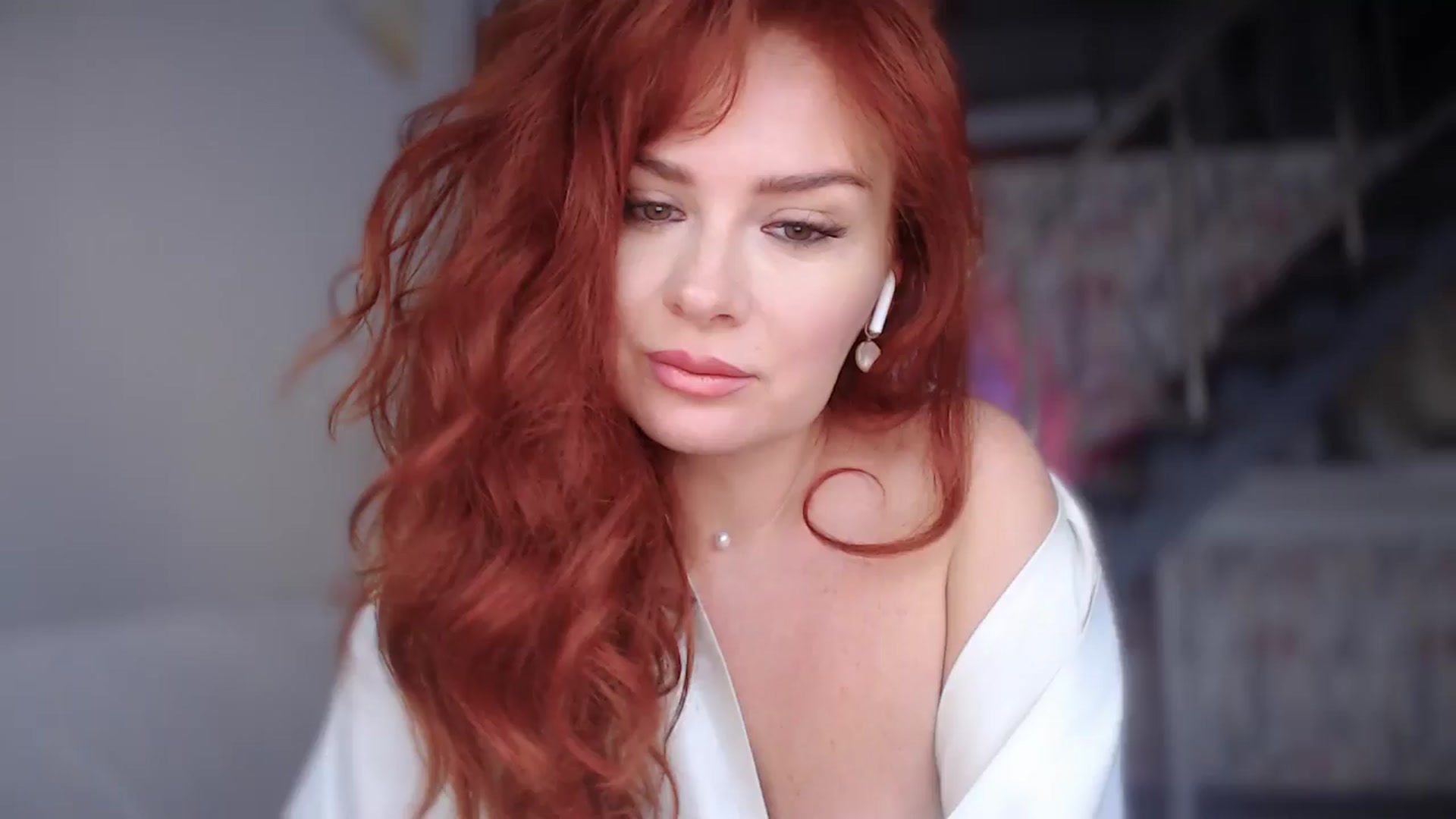 Gallery image thumbnail from Unhappy_one's myfreecams stream on, 10/13/2024, 14:26 image 13 of 20