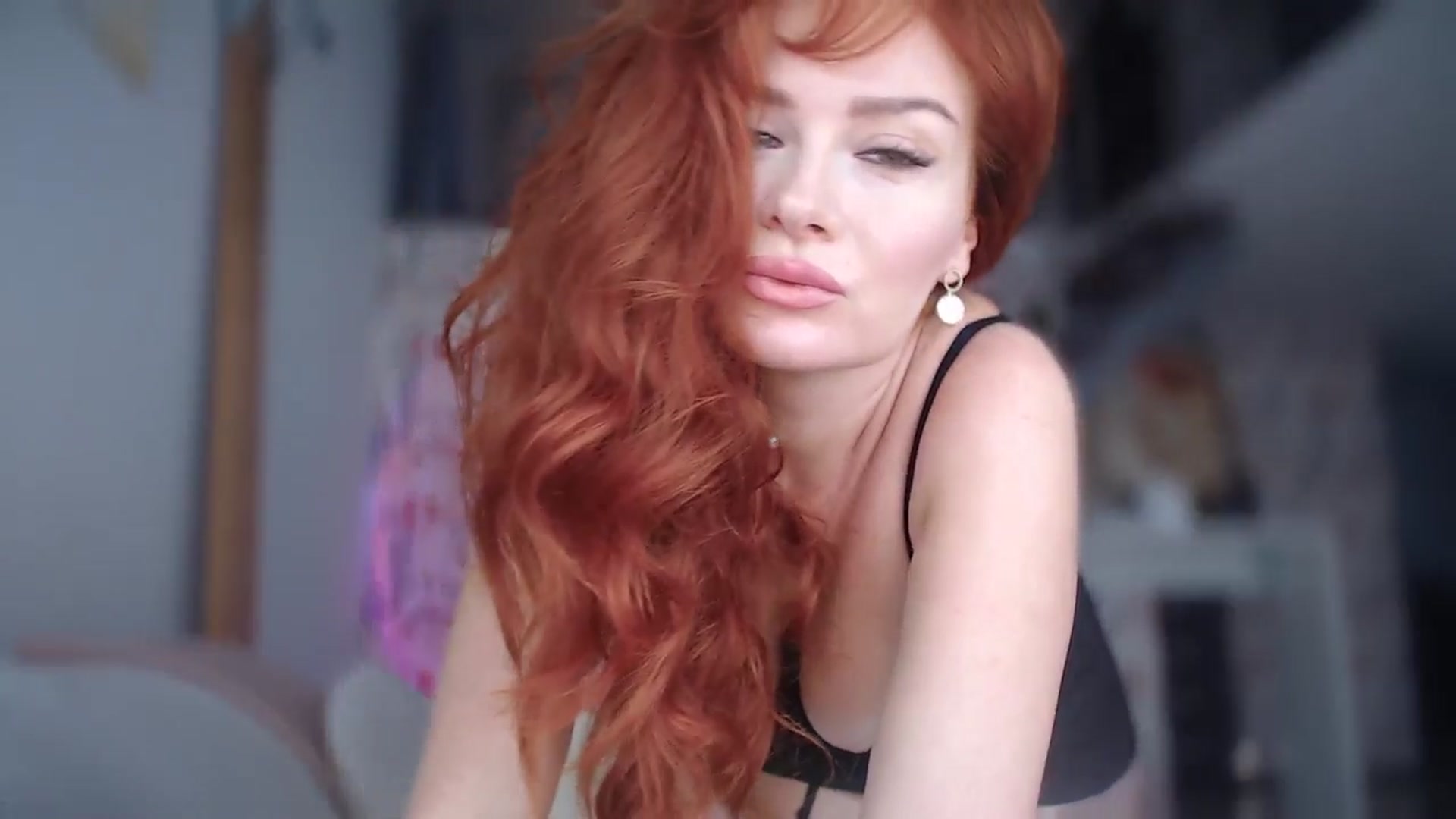 Gallery image thumbnail from Unhappy_one's myfreecams stream on, 10/13/2024, 14:26 image 4 of 20