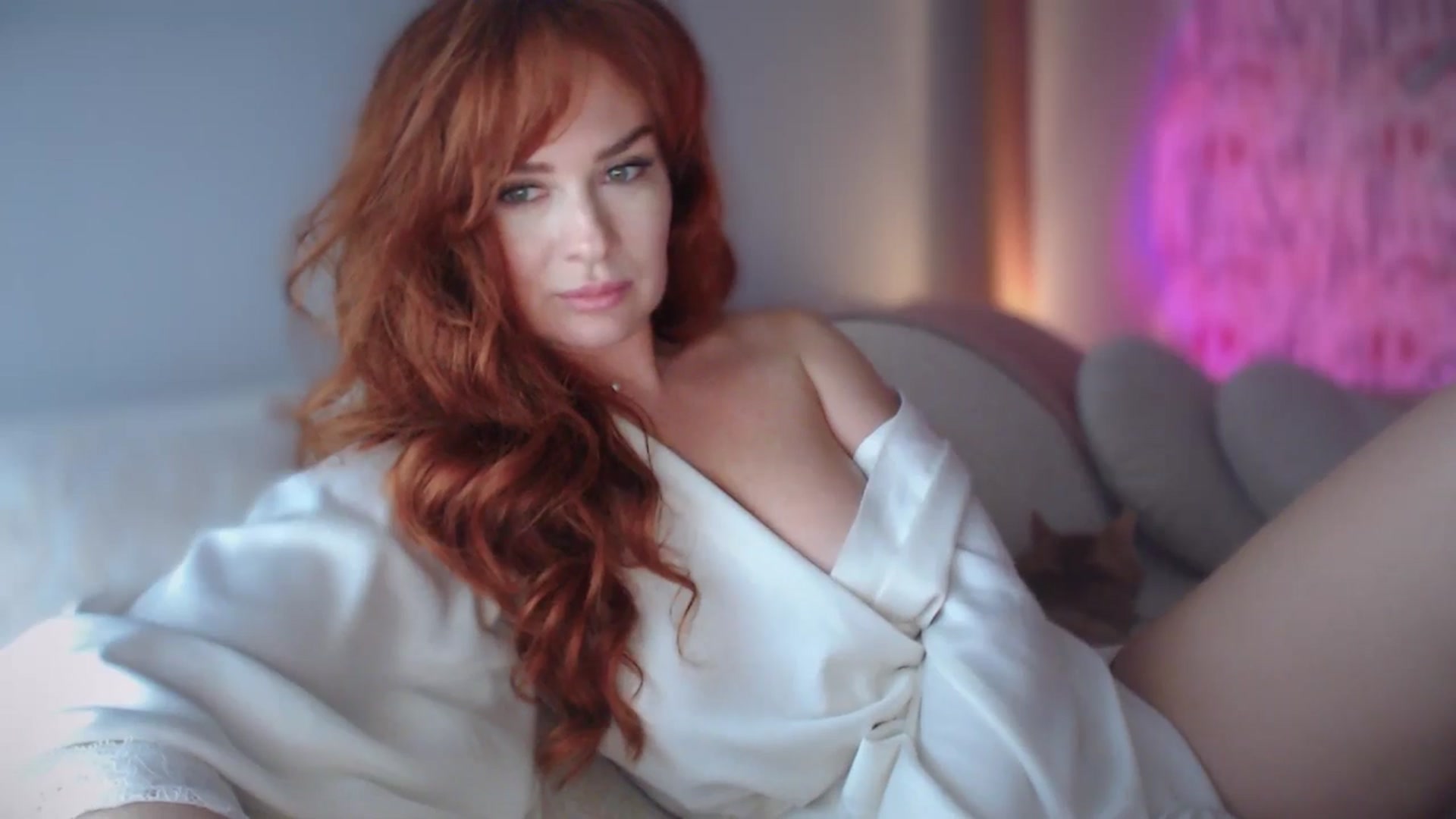 Gallery image thumbnail from Unhappy_one's myfreecams stream on, 10/13/2024, 15:43 image 16 of 20