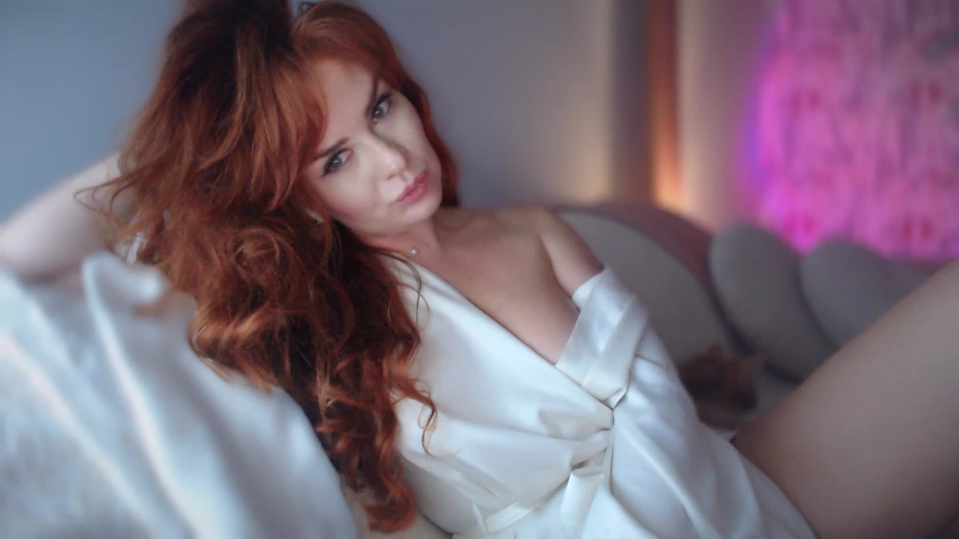 Gallery image thumbnail from Unhappy_one's myfreecams stream on, 10/13/2024, 15:43 image 17 of 20