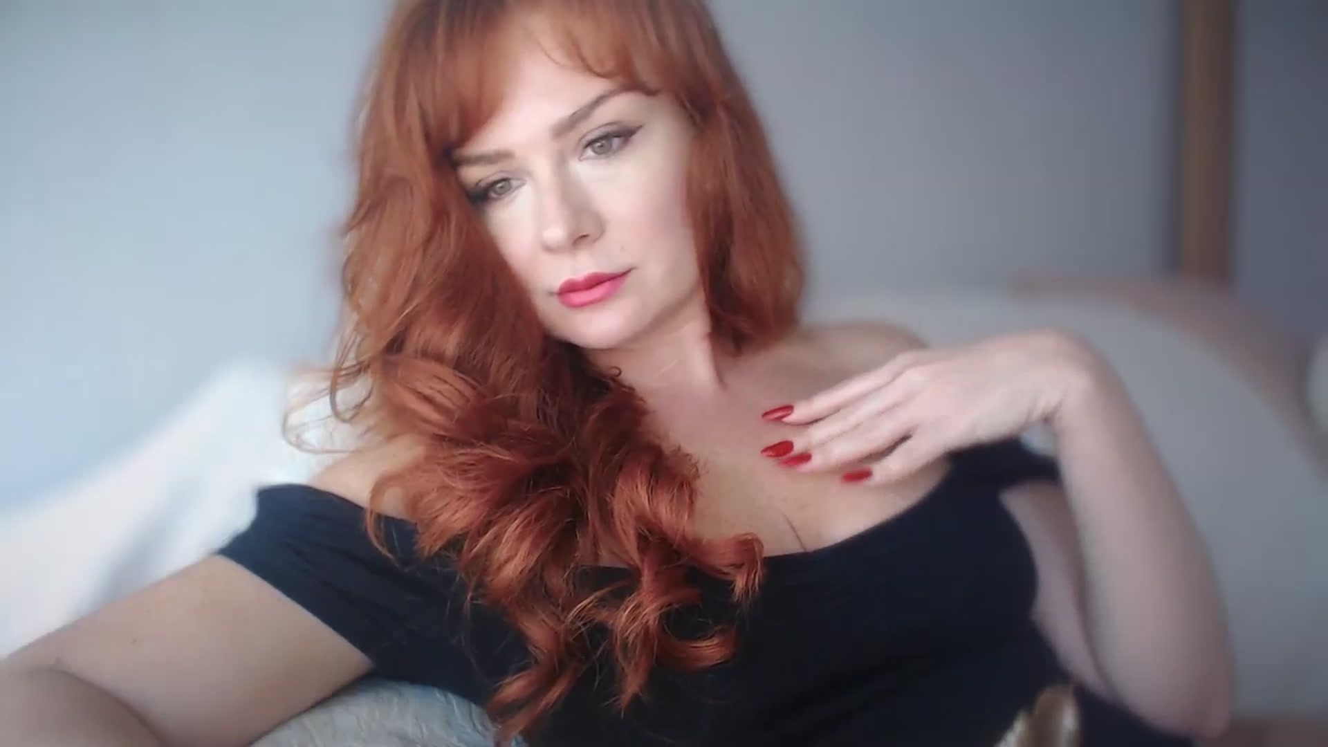 Gallery image thumbnail from Unhappy_one's myfreecams stream on, 10/14/2024, 13:50 image 6 of 20