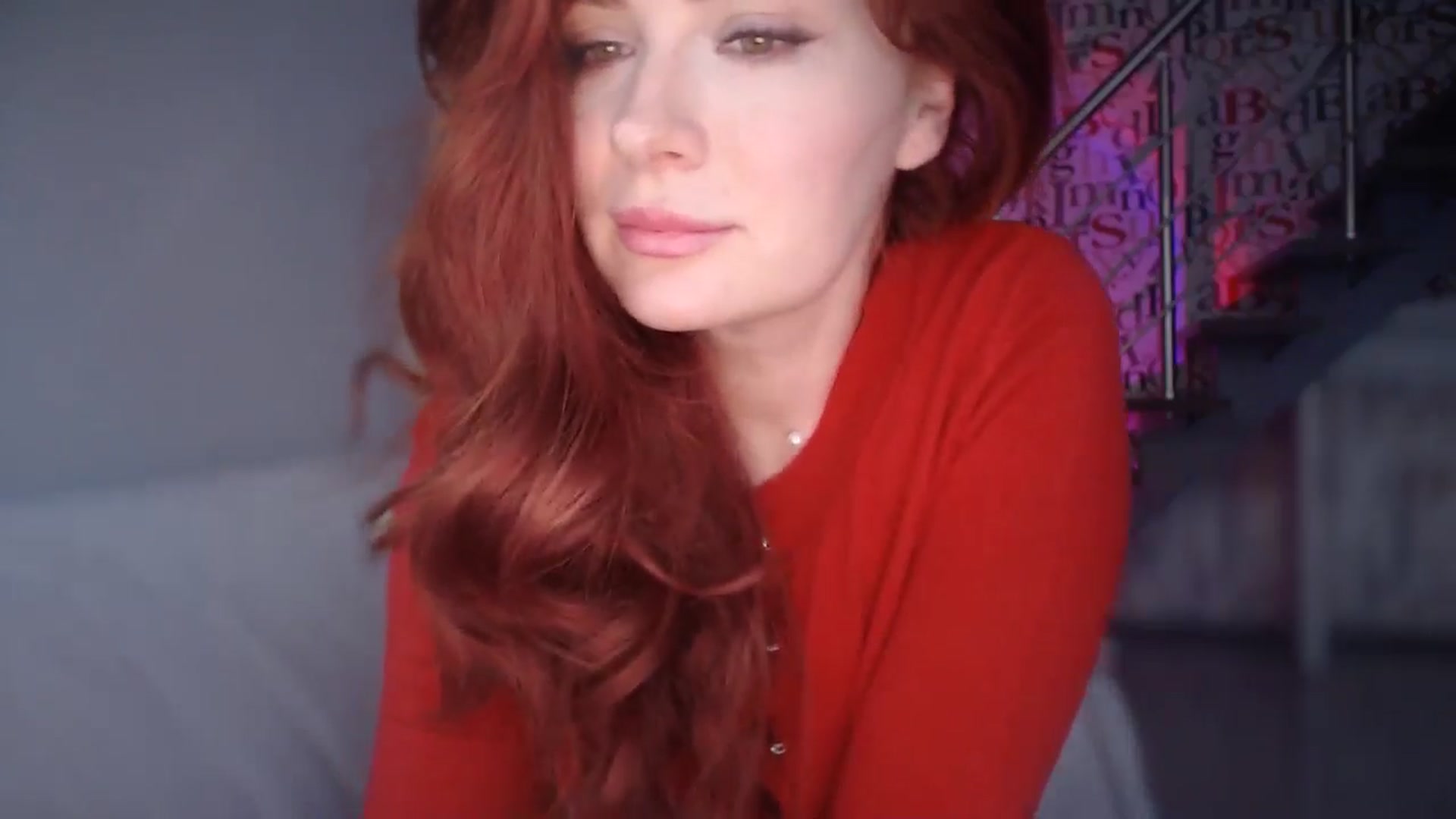 Gallery image thumbnail from Unhappy_one's myfreecams stream on, 10/18/2024, 16:02 image 13 of 20
