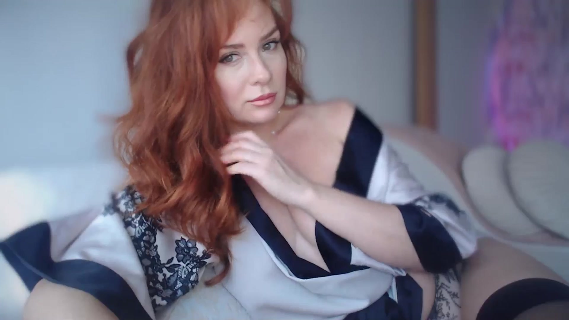 Gallery image thumbnail from Unhappy_one's myfreecams stream on, 10/18/2024, 16:02 image 4 of 20
